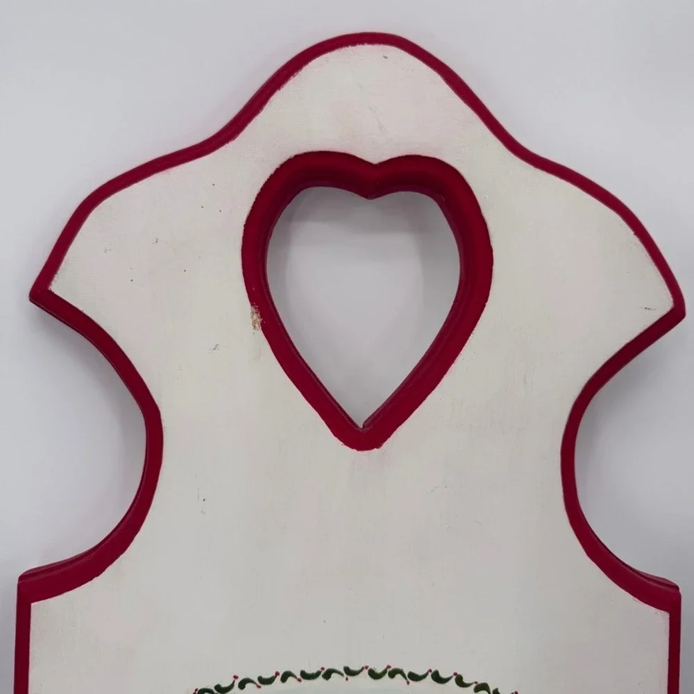 Hand Painted Wall Plaque Sledding Children Heart Cutout Country Cottage Decor‎